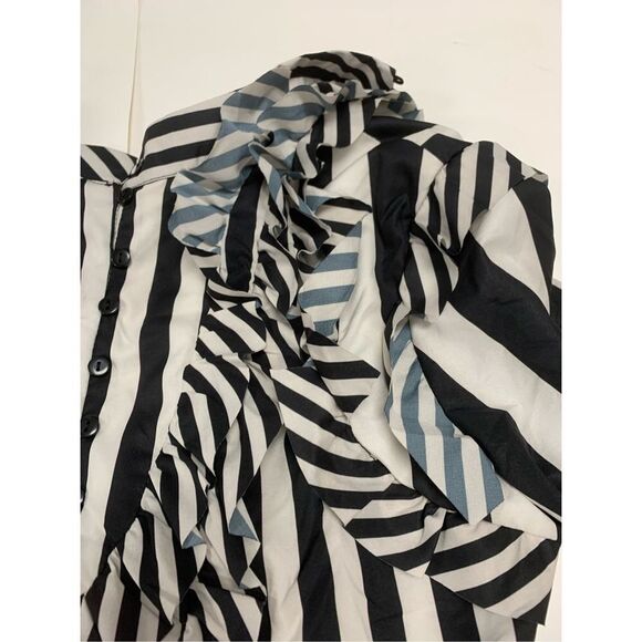 Striped Patterned Ruffled Dress - Picture 5 of 6